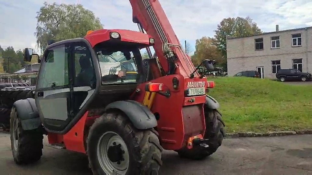 WhatsApp Video 2022-10-13 at 16.09.49-1 (1)